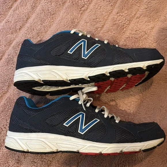 New Balance Blue Sneakers Men’s size 10 - Picture 1 of 8